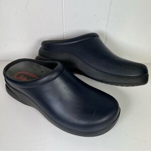 Klogs Footwear Navy 'Dusty' Slip Resistant Mule Clog Slip-On Shoes Size 6